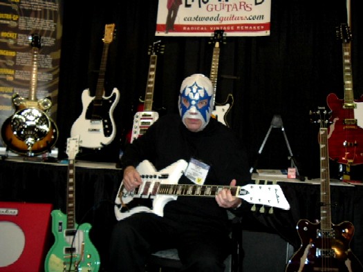 Danny Amis from Los Straitjackets