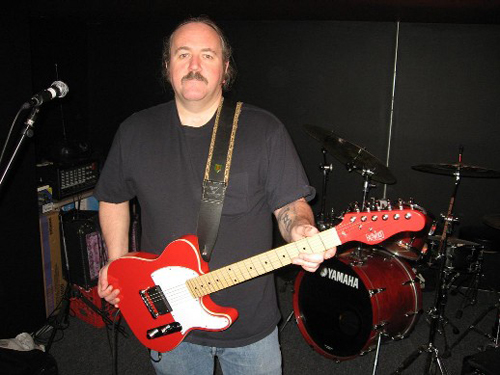 Dave Hogan: Hollerado Guitar Contest Winner