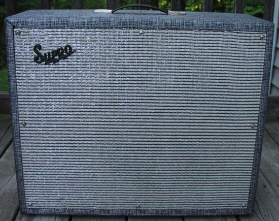 Supro Thunderbolt Amp (front)
