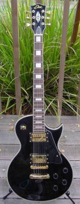 EKO VL480S BLK Guitar