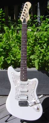 Camaro Arctic White Guitar