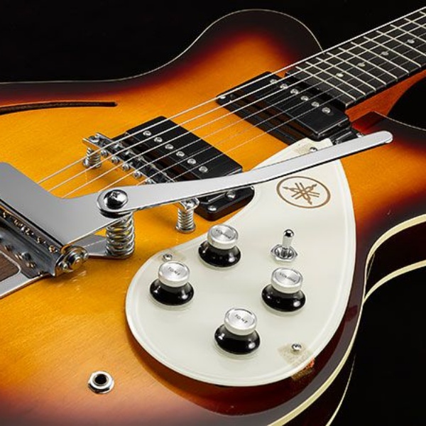 Salute to the Ventures: the 1968 Yamaha SA-15 | MyRareGuitars.com