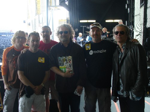 Mike Mills, Peter McCracken, Jimmy Lango, Scott McCaughey, (Michael Stipe Background), Mike Robinson, Peter Buck