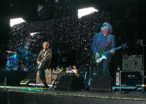 Pete and Scott rocking out during the show