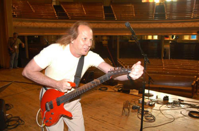 Adrian Belew - The Twang Bar King