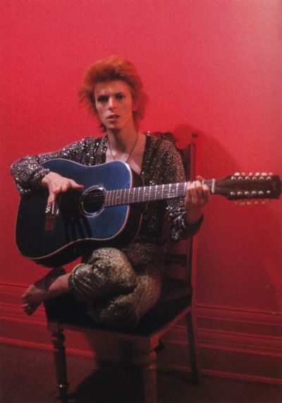 bowie-blueguitar.jpg