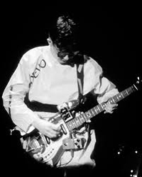 Mark Mothersbaugh with Hagstrom PB-24-G & duct taped pedals