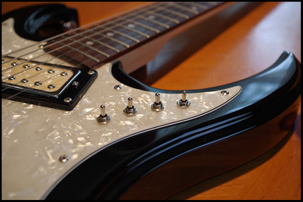 Eastwood Guitar Custom Mods - Hummingbird