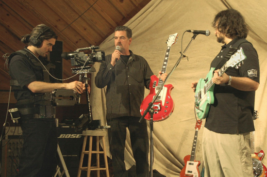 Eastwood Guitars Webcast with Joey Leone (2006) Eastwood Guitars Webcast with Joey Leone (2006)