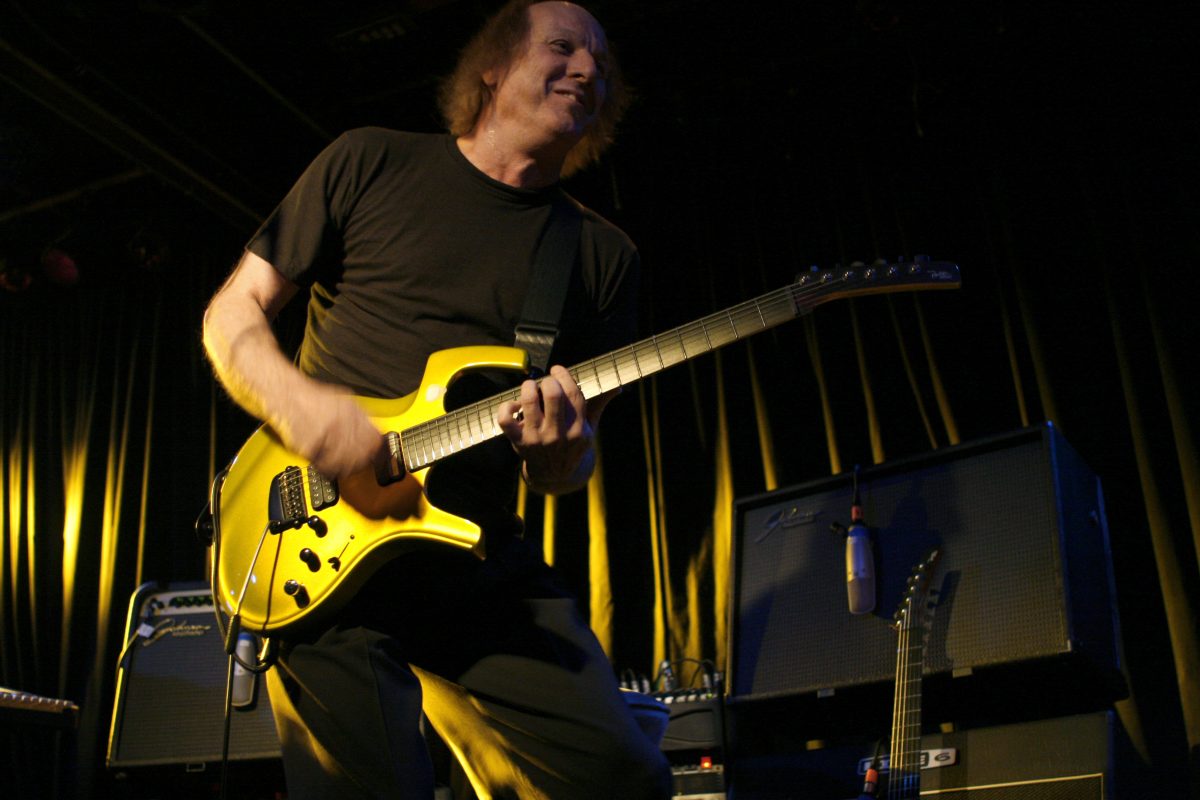Adrian Belew and his Parker Fly