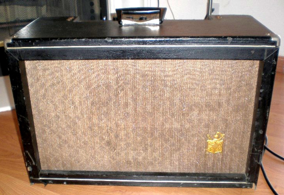 Hilgen Victor Model R2522 Amplifier