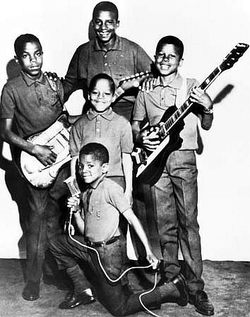 Jackson 5: Jermaine Jackson plays Airline Town & Country Guitar