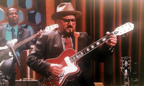 Jimmy Vivino (Basic Cable Band on Conan O'Brien's show) with the Airline Tuxedo Guitar