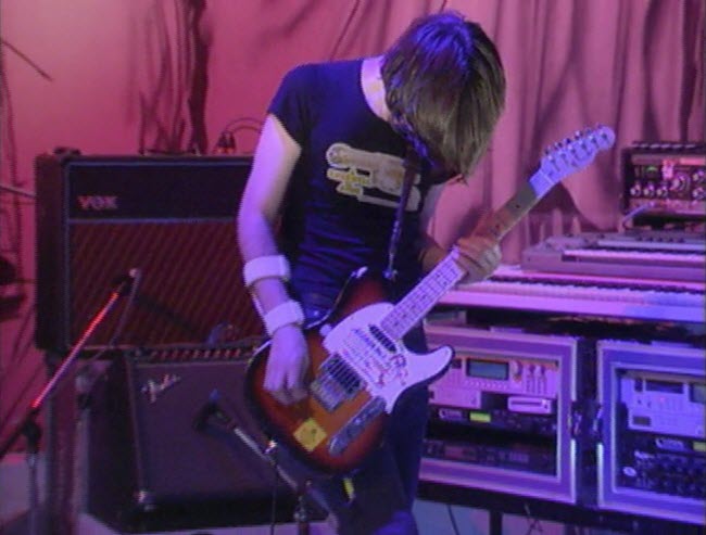 Jonny Greenwood & his Fender Eighty Five Amp (Radiohead)