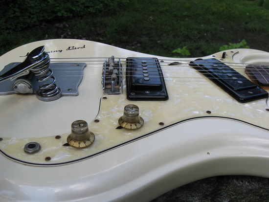 Vintage 1967 TOKIA Hummingbird Electric Guitar (White)