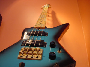 Vintage 1980's Aria Pro ZZ Bass Deluxe